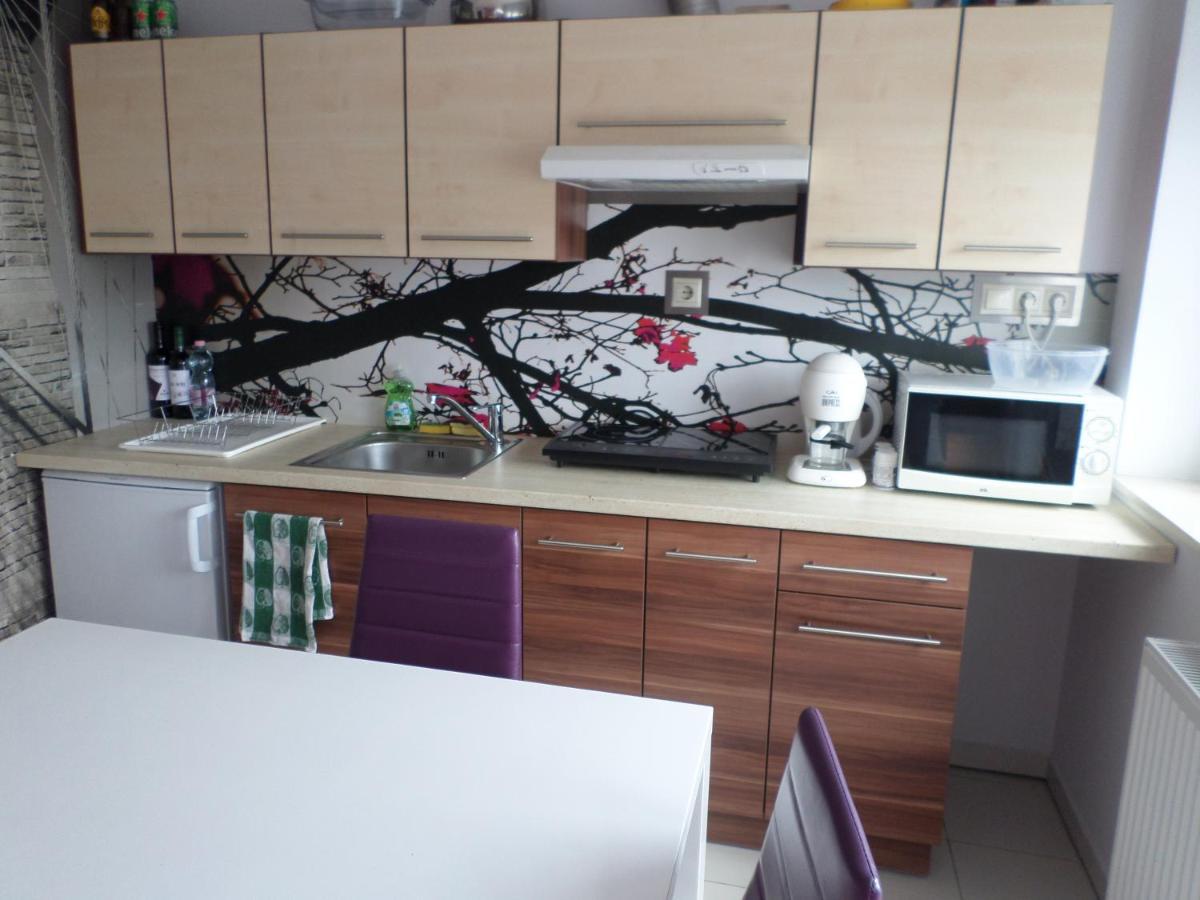 Апартаменти Cecilia Apartman Шарвар Екстер'єр фото